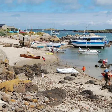 Gite A 5Mn Des Plages Et A 5Mn De Granville Longueville  Exterior foto